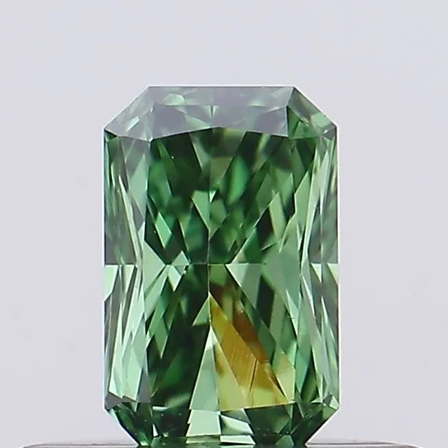 0.24ct Radiant Lab Grown Diamond (Colour Fancy Vivid Green, Clarity VS1, IGI Certified)