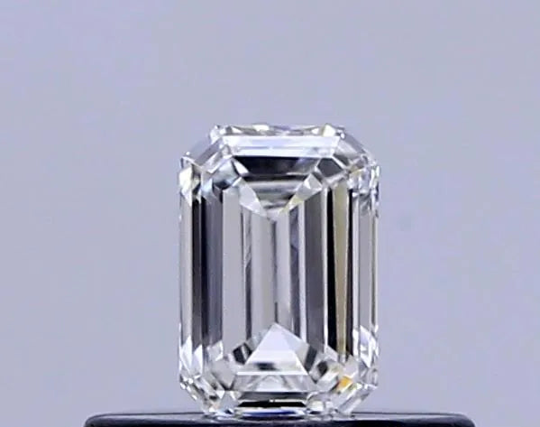 0.27ct Emerald Lab Grown Diamond (Colour G, Clarity VVS2, IGI Certified)