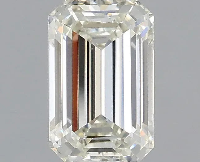 0.70ct Emerald Natural Diamond (Colour J, Clarity VS1, Cut VG, IGI Certified)