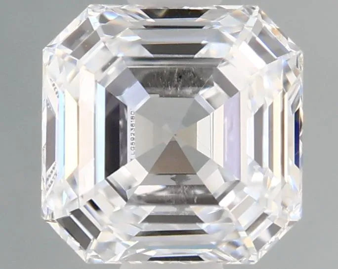 0.92ct Square emerald Lab Grown Diamond (Colour E, Clarity VVS2, IGI Certified)