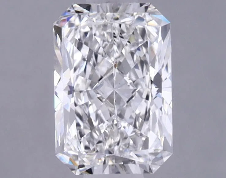 1.01ct Radiant Lab Grown Diamond (Colour E, Clarity VVS2, IGI Certified)