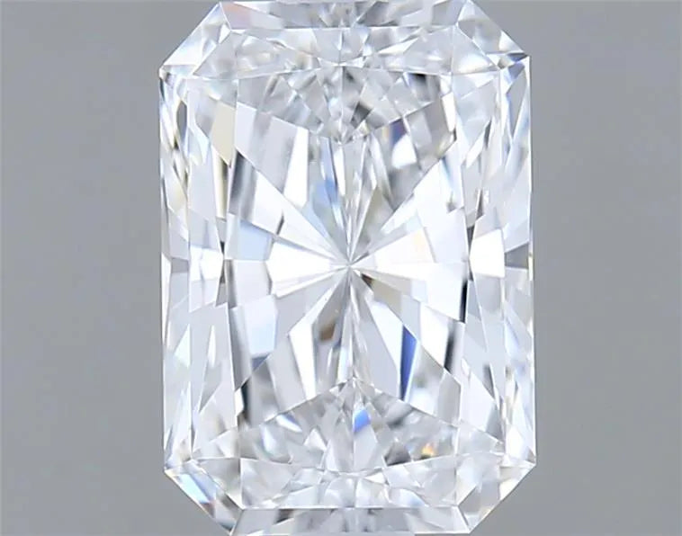 1.37ct Radiant Lab Grown Diamond (Colour D, Clarity VS1, IGI Certified)