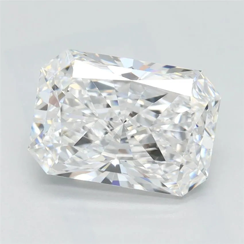 1.92ct Radiant Lab Grown Diamond (Colour D, Clarity VVS1, IGI Certified)
