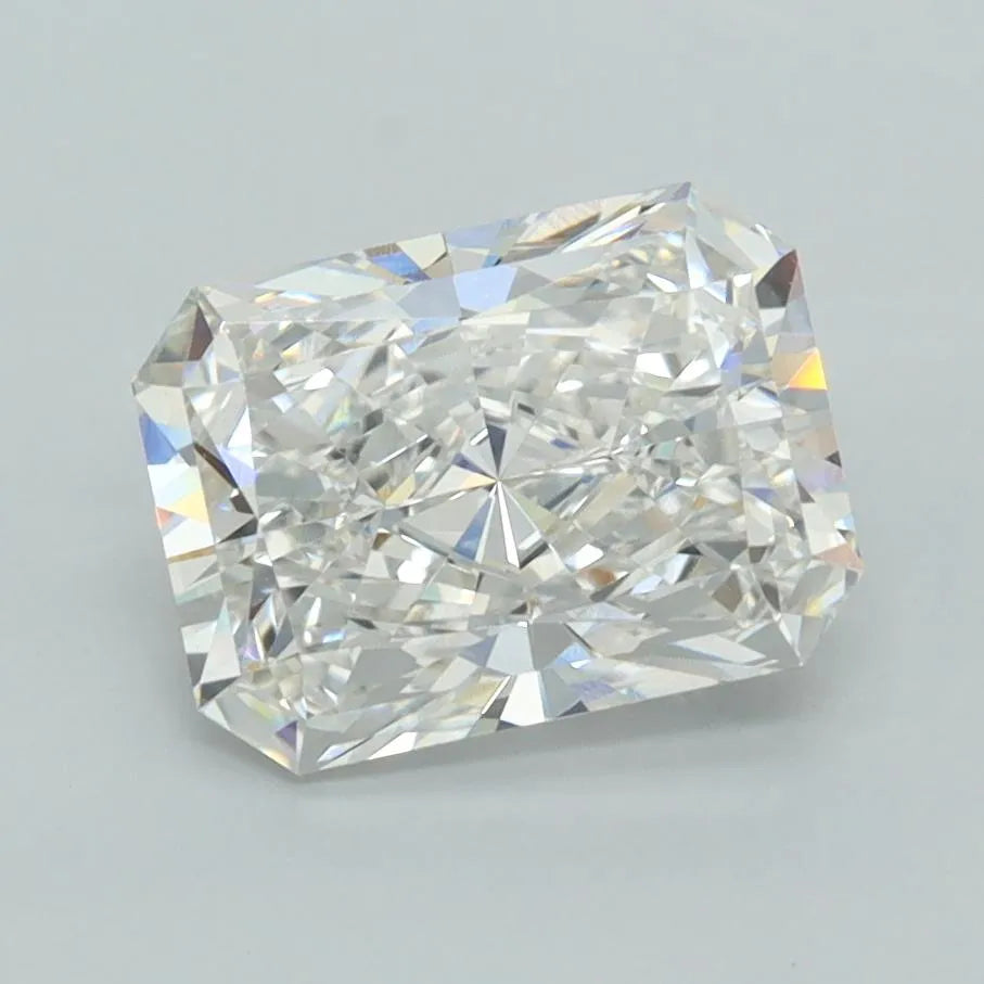 2.04ct Radiant Lab Grown Diamond (Colour F, Clarity VVS2, IGI Certified)