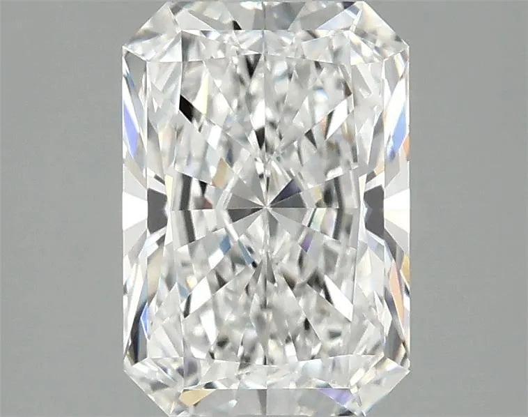 2.10ct Radiant Lab Grown Diamond (Colour F, Clarity VVS2, IGI Certified)