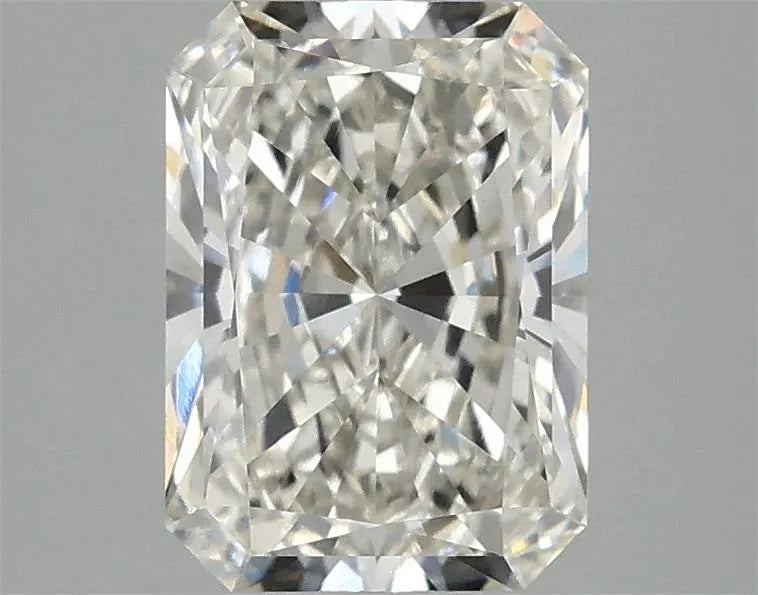 2.10ct Radiant Lab Grown Diamond (Colour G, Clarity VS1, IGI Certified)
