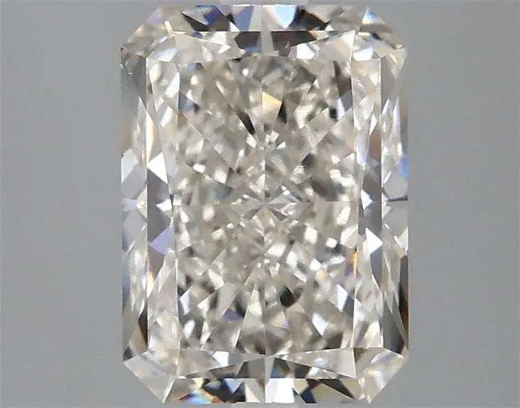 2.10ct Radiant Lab Grown Diamond (Colour H, Clarity VS1, IGI Certified)