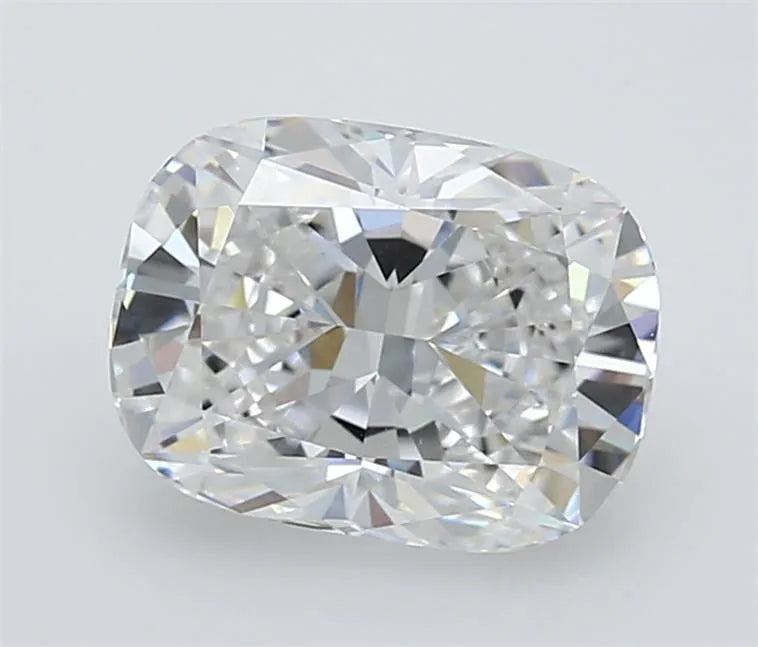 2.31ct Cushion modified Lab Grown Diamond (Colour E, Clarity VVS2, GIA Certified)
