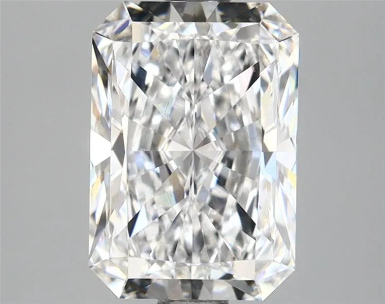 2.39ct Radiant Lab Grown Diamond (Colour D, Clarity VS1, IGI Certified)