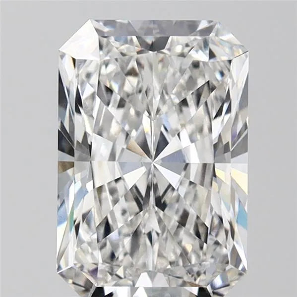 2.56ct Radiant Lab Grown Diamond (Colour E, Clarity VVS2, IGI Certified)
