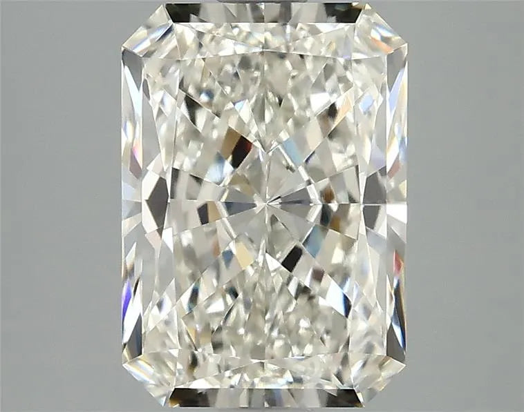 2.58ct Radiant Lab Grown Diamond (Colour H, Clarity VVS2, IGI Certified)