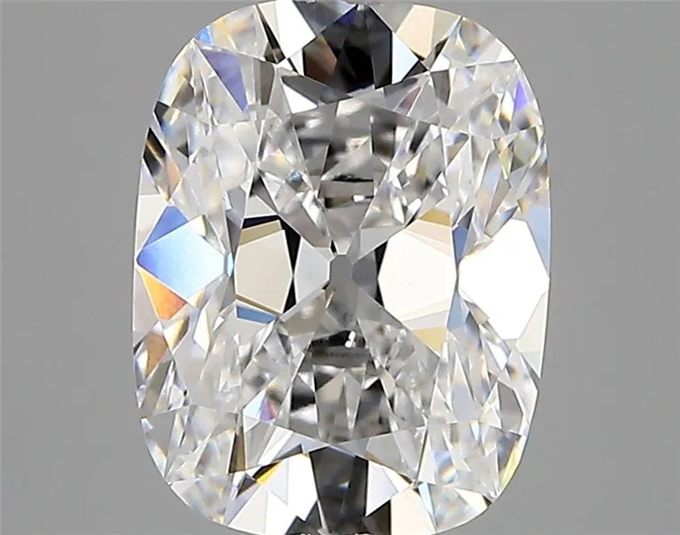 2.76ct Cushion modified Lab Grown Diamond (Colour D, Clarity VVS2, IGI Certified)