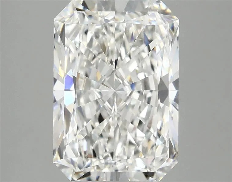 2.84ct Radiant Lab Grown Diamond (Colour E, Clarity VVS2, IGI Certified)