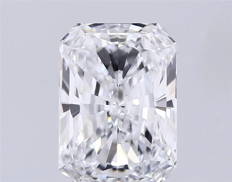 2.86ct Radiant Lab Grown Diamond (Colour D, Clarity VVS1, IGI Certified)