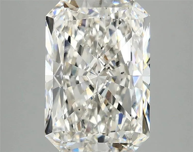 2.88ct Radiant Lab Grown Diamond (Colour G, Clarity VS2, IGI Certified)
