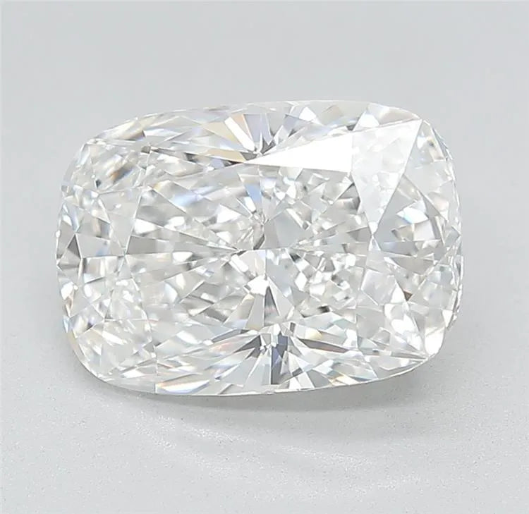 2.90ct Cushion modified Lab Grown Diamond (Colour E, Clarity VVS2, Cut EX, IGI Certified)