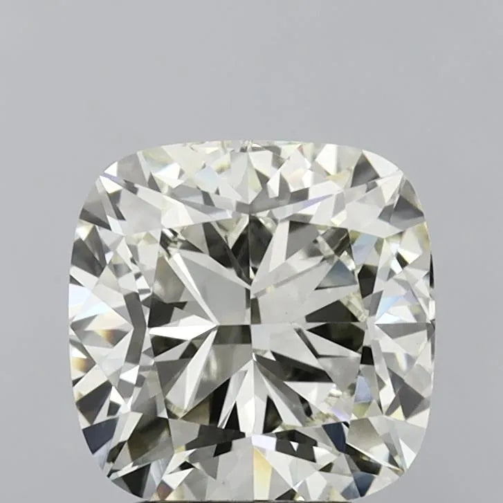 3.01ct Cushion modified Lab Grown Diamond (Colour L, Clarity VVS2, IGI Certified)