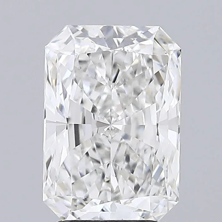 3.04ct Radiant Lab Grown Diamond (Colour E, Clarity VS1, IGI Certified)