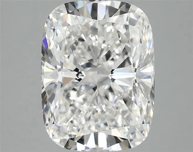3.05ct Cushion modified Lab Grown Diamond (Colour E, Clarity VS1, IGI Certified)
