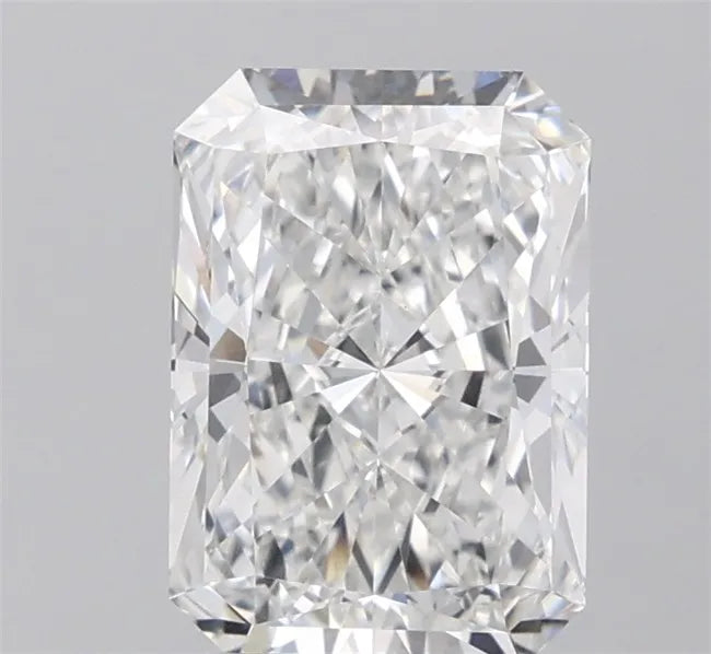 3.10ct Radiant Lab Grown Diamond (Colour F, Clarity VS1, IGI Certified)