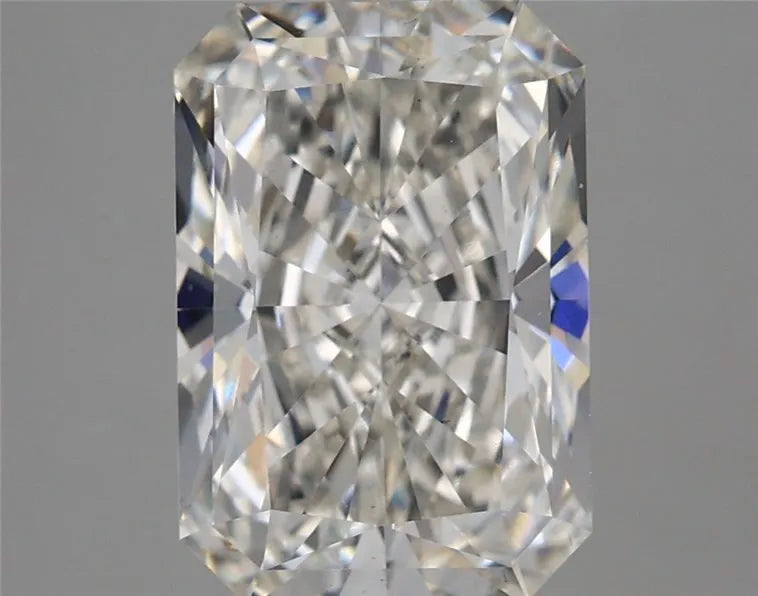 3.22ct Radiant Lab Grown Diamond (Colour G, Clarity VS1, IGI Certified)