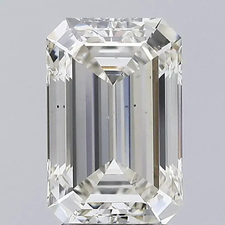 3.53ct Emerald Lab Grown Diamond (Colour J, Clarity SI1, IGI Certified)