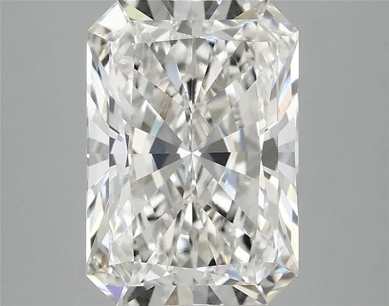 3.59ct Radiant Lab Grown Diamond (Colour G, Clarity VS1, IGI Certified)