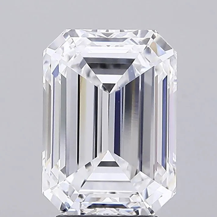 3.84ct Emerald Lab Grown Diamond (Colour D, Clarity VVS2, IGI Certified)