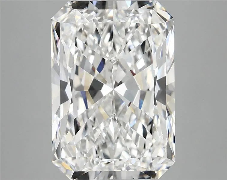 4.00ct Radiant Lab Grown Diamond (Colour E, Clarity VS1, IGI Certified)