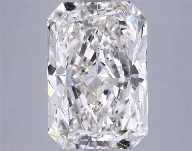4.03ct Radiant Lab Grown Diamond (Colour G, Clarity SI1, IGI Certified)