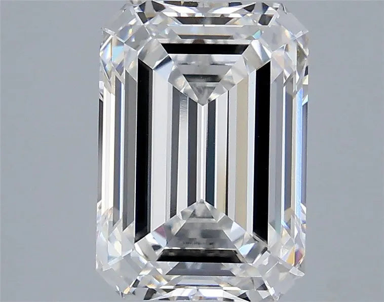 4.05ct Emerald Lab Grown Diamond (Colour F, Clarity VVS2, IGI Certified)