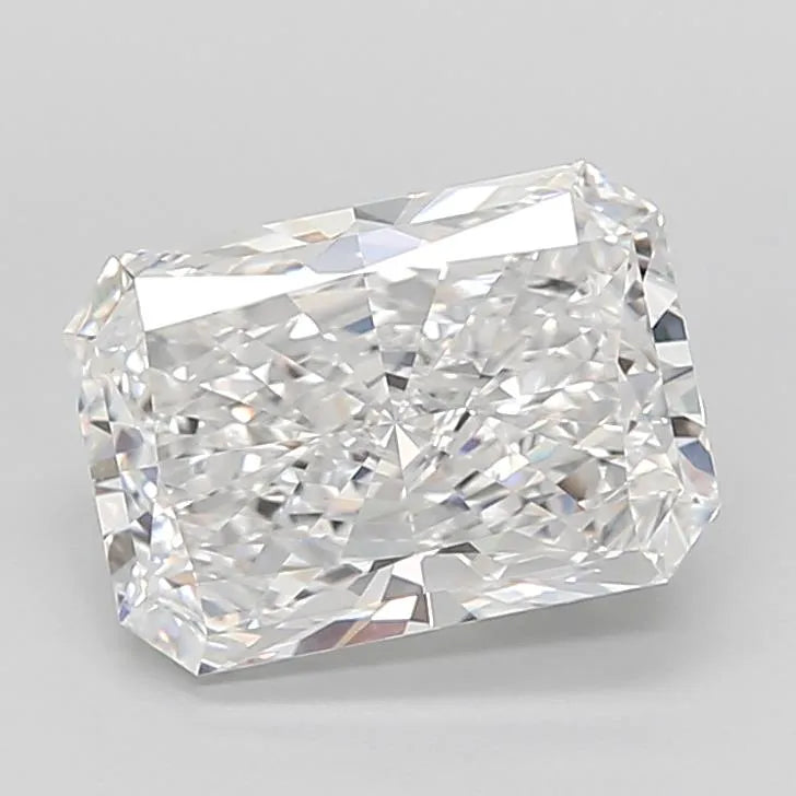 4.05ct Radiant Lab Grown Diamond (Colour E, Clarity VVS2, IGI Certified)