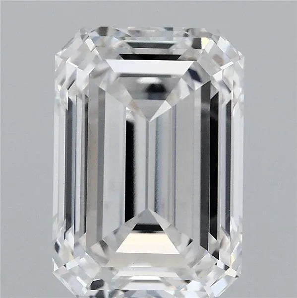 4.24ct Emerald Lab Grown Diamond (Colour E, Clarity VVS2, IGI Certified)