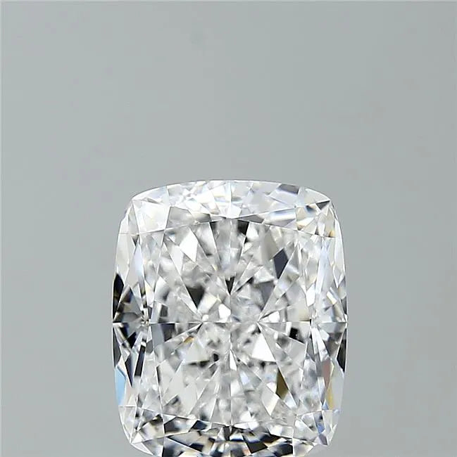 4.34ct Cushion modified Lab Grown Diamond (Colour D, Clarity VVS1, IGI Certified)