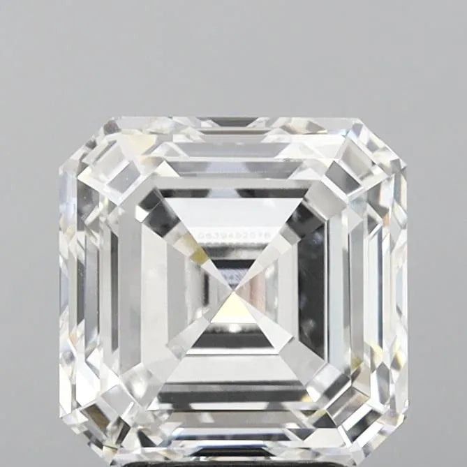 4.48ct Square emerald Lab Grown Diamond (Colour E, Clarity VVS2, IGI Certified)