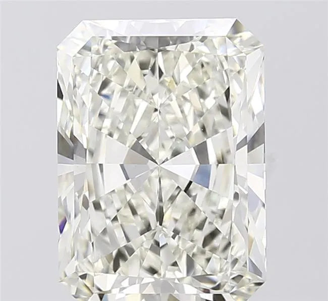 5.01ct Radiant Lab Grown Diamond (Colour I, Clarity VVS2, IGI Certified)