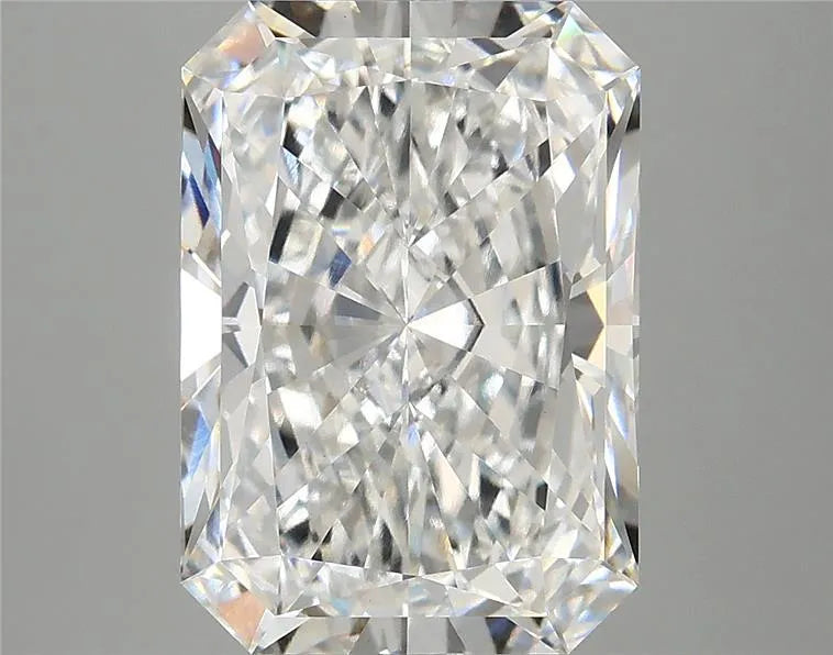 5.09ct Radiant Lab Grown Diamond (Colour E, Clarity VVS2, IGI Certified)