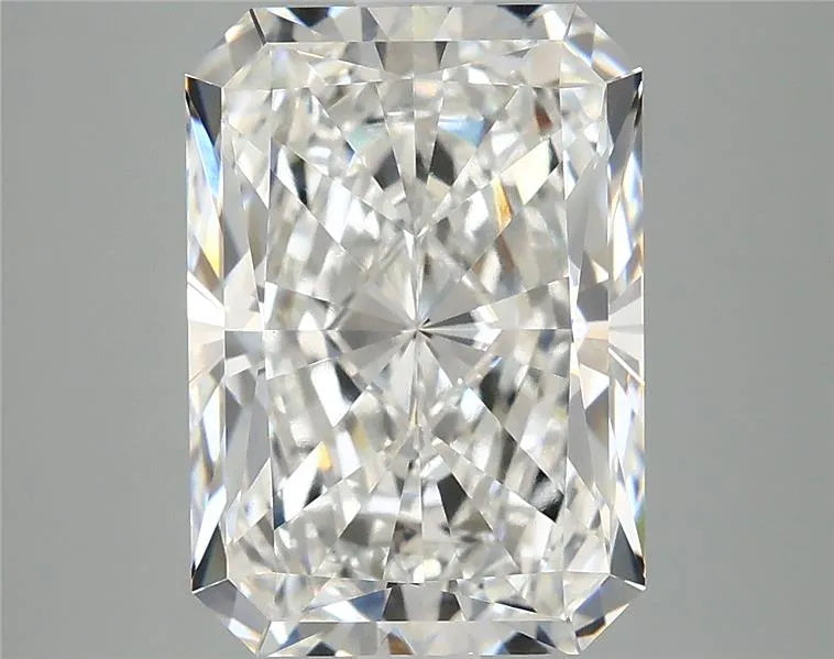 5.10ct Radiant Lab Grown Diamond (Colour E, Clarity VVS2, IGI Certified)