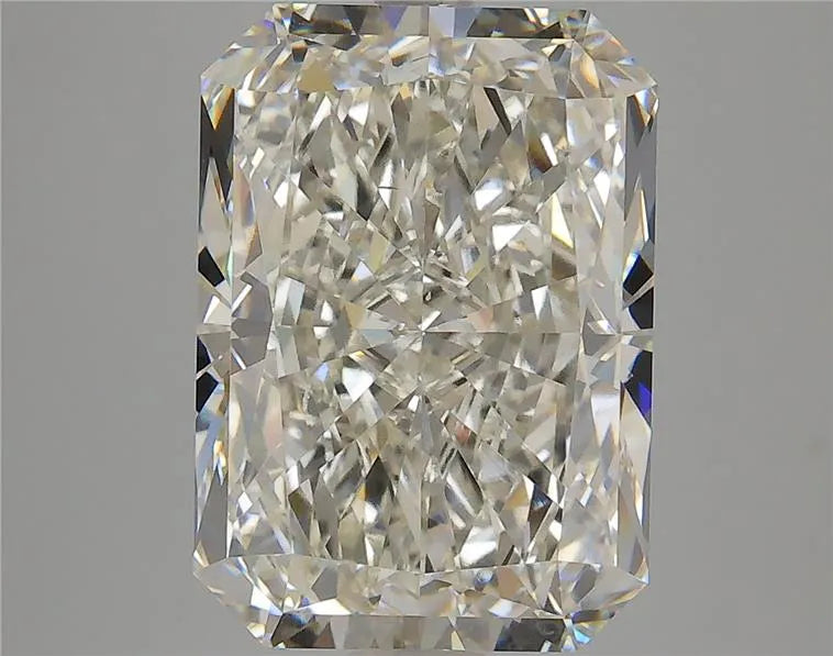 6.68ct Radiant Lab Grown Diamond (Colour H, Clarity VS2, IGI Certified)